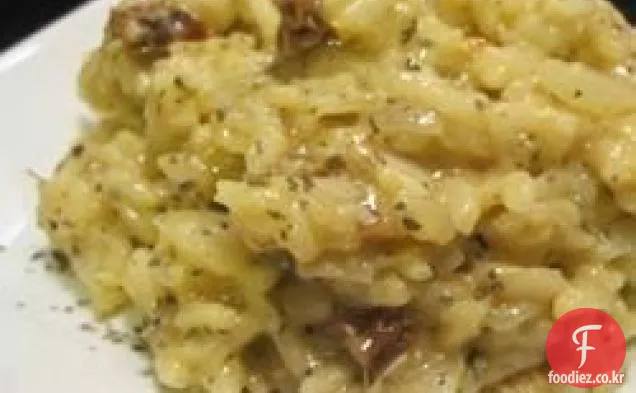 햇볕에 말린 토마토와 모짜렐라 리조또
