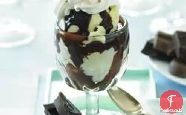 Ghirardelli®핫 초콜릿 소스