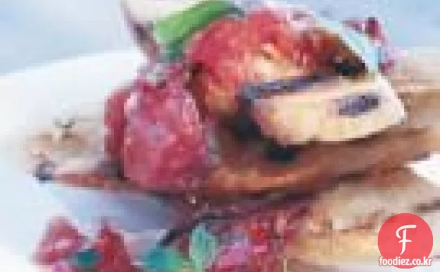 까맣게 탄 토마토 브루스케타