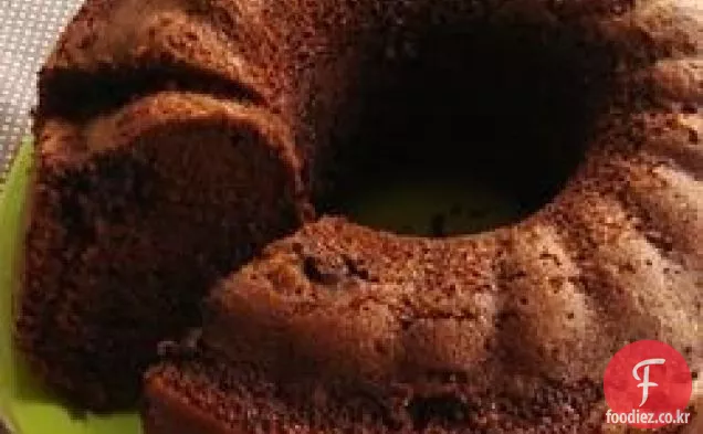 초콜릿 체리 칩 케이크