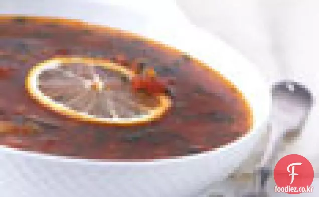 모로코 매운 차가운 토마토 수프