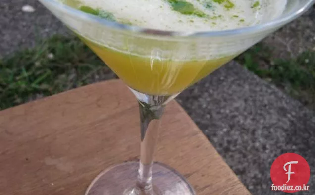 유리에 릴리의 노란가 보 토마토