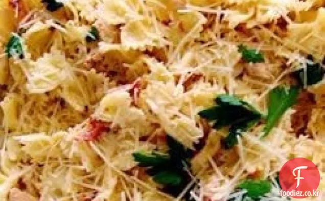 아시아고 햇볕에 말린 토마토 파스타