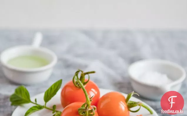 퀴 노아,토마토 및 민트 샐러드 레시피