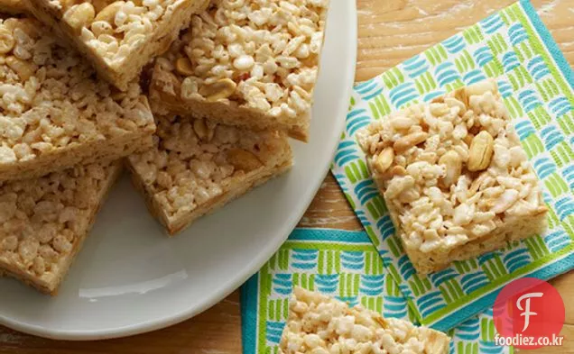 소금에 절인 견과 롤 쌀 KRISPIESÂ®TREATSâ