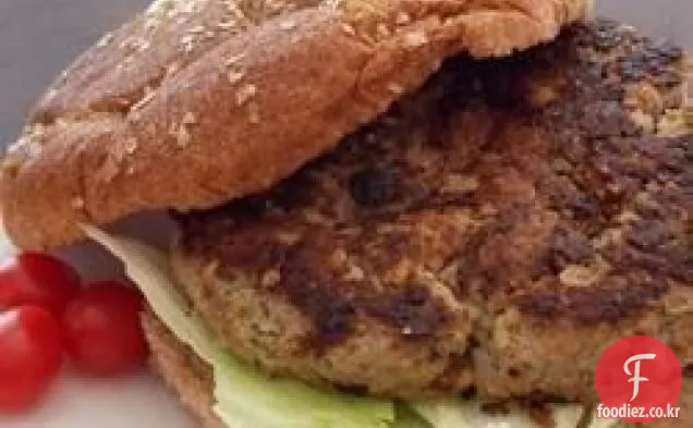 건강한 실제로 맛있는 칠면조 햄버거