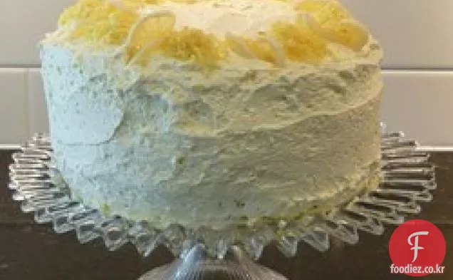 시빌의 구식 레몬 레이어 케이크