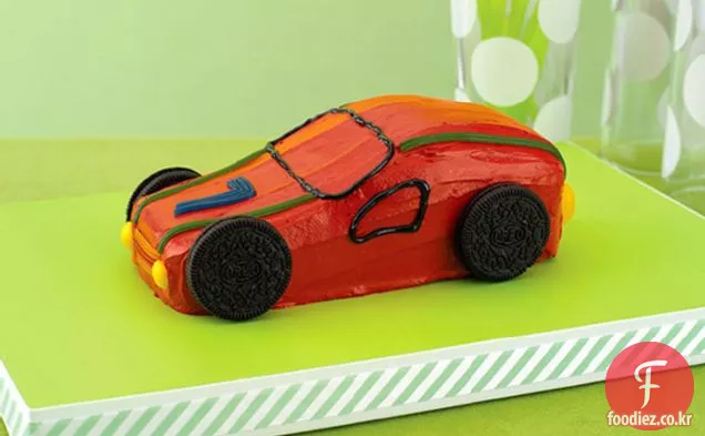 자동차 경주 케이크