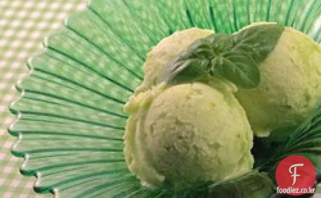 파인애플과 바질 셔벗