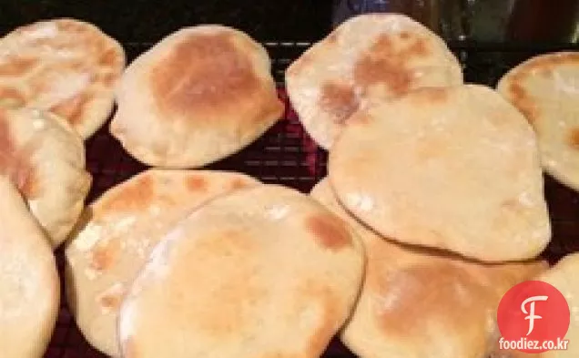 전통적인 피타 빵