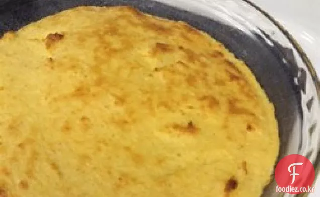 토마토 소스를 곁들인 쉬운 폴렌타