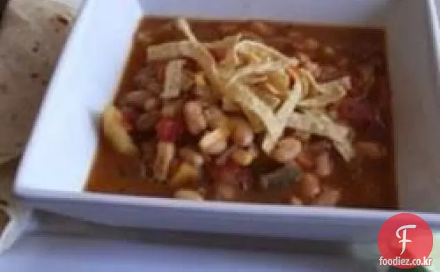 멕시코 콩과 스쿼시 수프