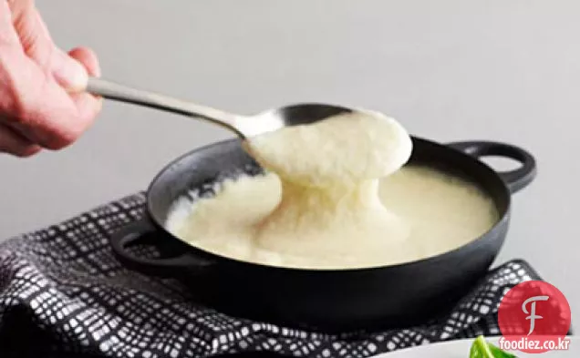 가장 치즈 으깬 감자