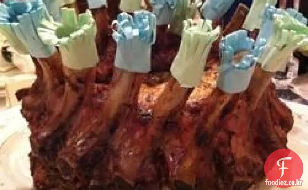 돼지 고기 박제 크라운 로스트