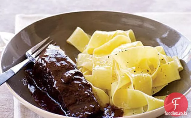 가리비,햇볕에 말린 토마토,잣을 곁들인 요리법