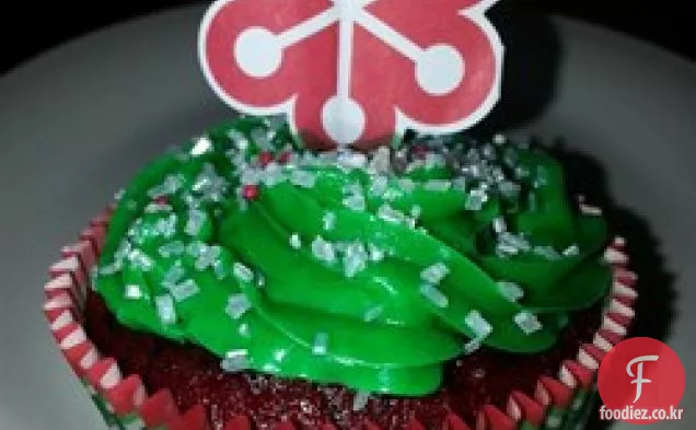 빨간색과 녹색 벨벳 케이크!