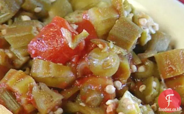 오크라와 토마토 조림