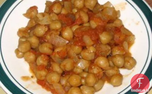 파키스탄 매운 병아리 콩