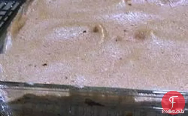 머랭과 초콜릿 푸딩