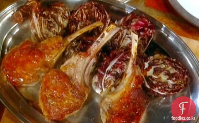 포르 치니를 곁들인 송아지 갈비:코스토레트 디 비텔로 콘 포르 치니 스