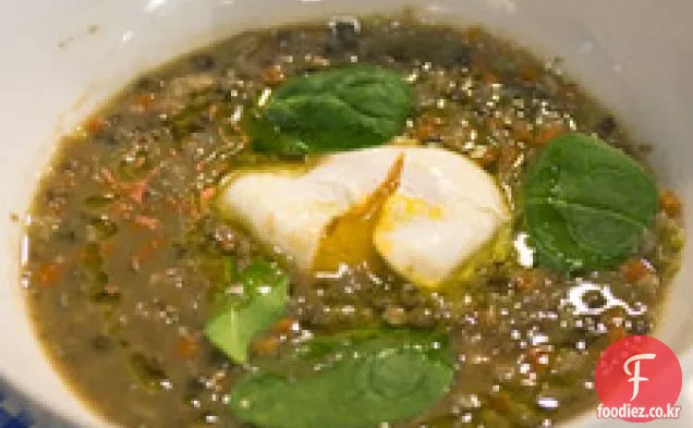 겨울 야채와 렌즈 콩 수프