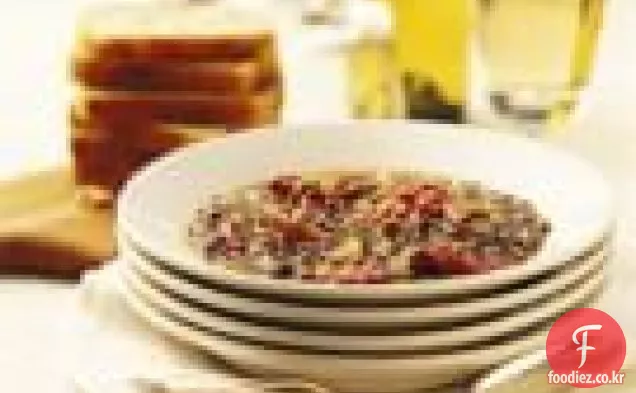 오븐 건조 토마토와 렌즈 콩 수프