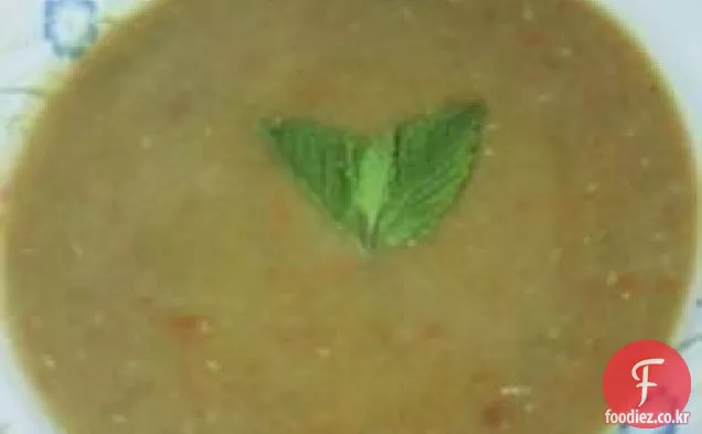 렌즈 콩 야채 수프