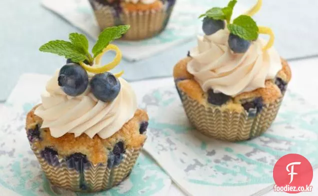미시의 레몬과 블루베리 컵 케이크