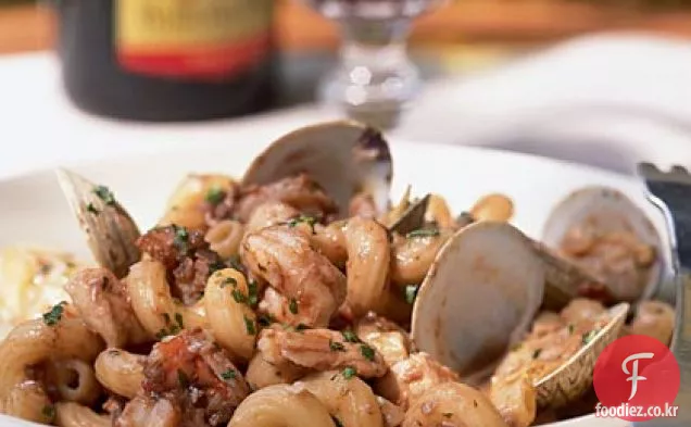 해산물 라구에 대항할 프레고로 Cavatappi