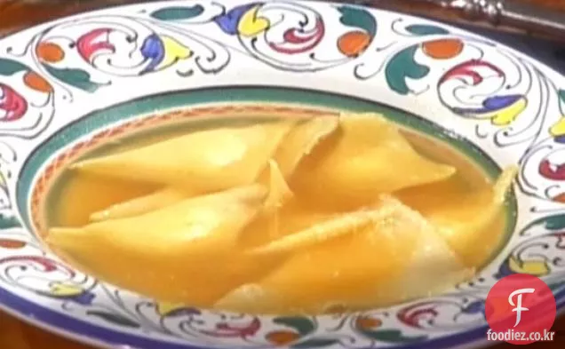 카펠레티 알 포르 마기:치즈 채워진 작은 모자