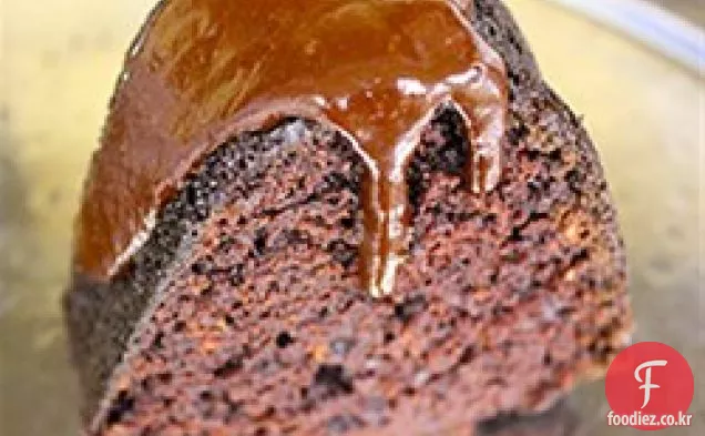 초콜릿 이슬비와 치포 틀레 다크 초콜릿 케이크
