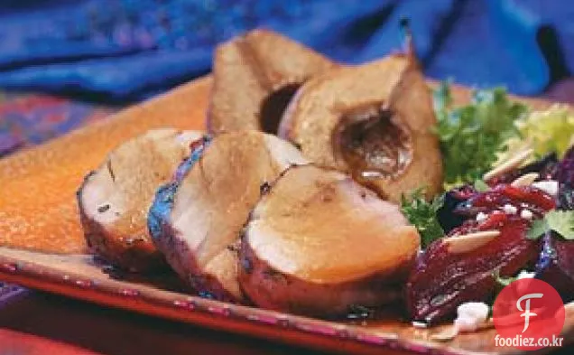사이다-당밀 배와 돼지 고기 안심
