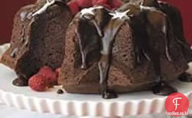 브레이크스톤의 트리플 초콜릿 블리스 케이크