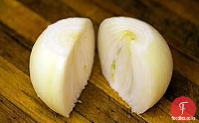 양파를 캐러멜 화하는 방법