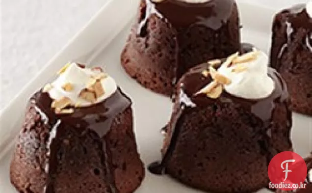 개별 초콜릿 아마레토 라바 케이크