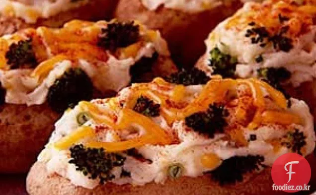 브로콜리 치즈 두 번 구운 감자