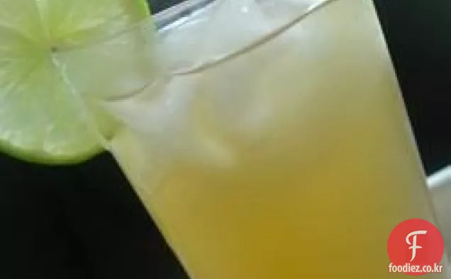 달콤한 라임 아이스티