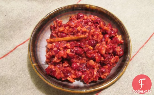칸 투치 알로 젠 제로 에 무스 디 주카(생강 칸 투치와 함께