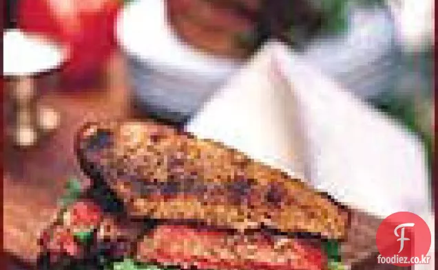 스테이크,토마토,아루 굴라 샌드위치