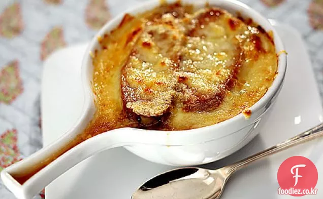 Soupe À L'oignon Gratinée