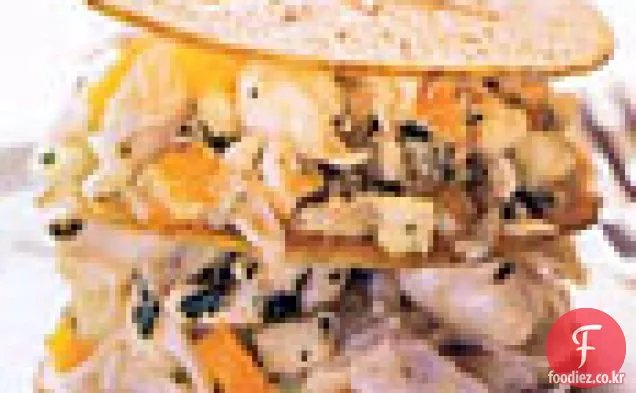 커민 사과 칩에 게살,사과,망고 샐러드