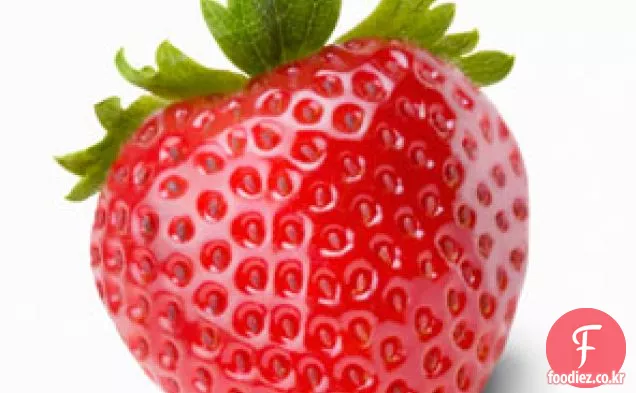 딸기 살구 설탕에 절인 과일