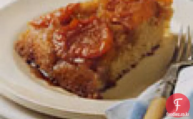 신선한 살구 거꾸로 케이크