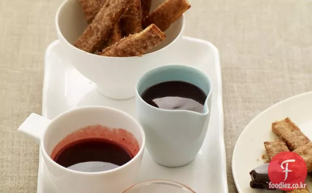 달콤한 매운 빵 스틱