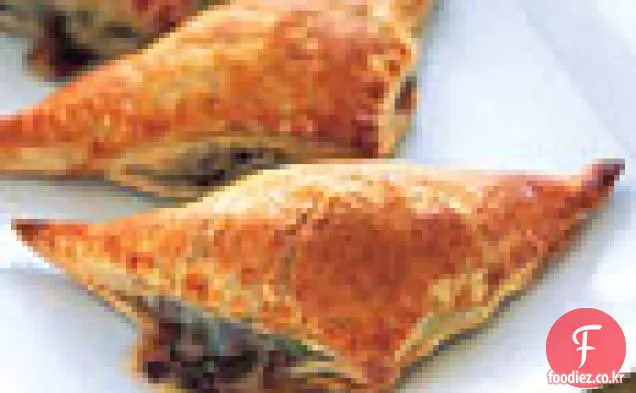 바나나 검은 콩 Empañadas