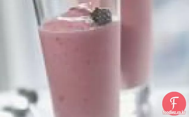 블랙베리 밀크 쉐이크