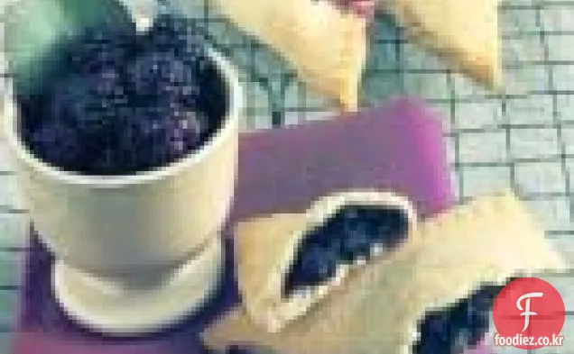 카타 훌라 달콤한 반죽 파이