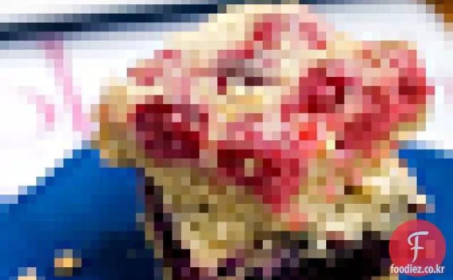 레몬 크림 필링이 들어간 블루 베리(및 라즈베리)스트레 우셀 바