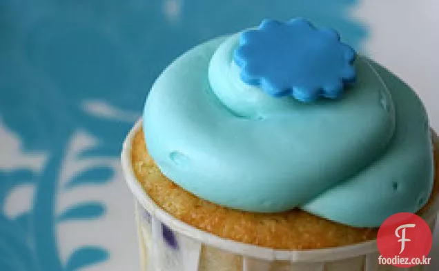 블루 베리&라즈베리 리코 타 아몬드 컵 케이크와 크림 치즈
