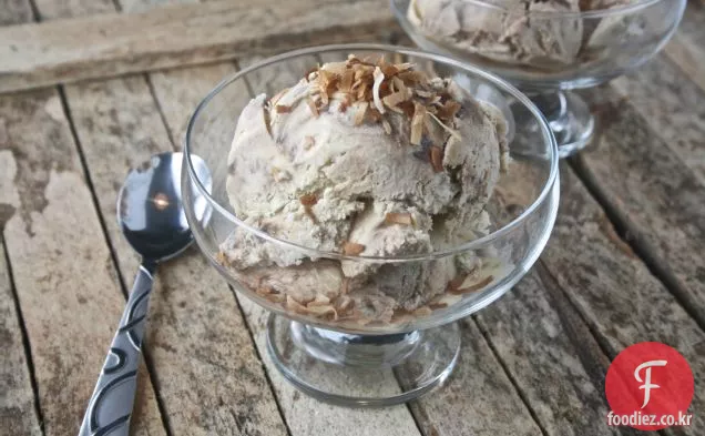 구운 코코넛 아이스크림